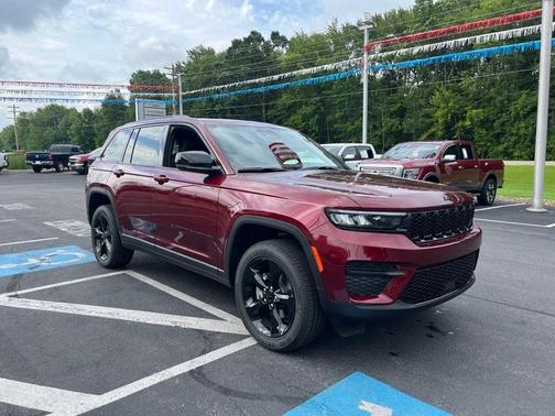 2025 Jeep Grand Cherokee Laredo X