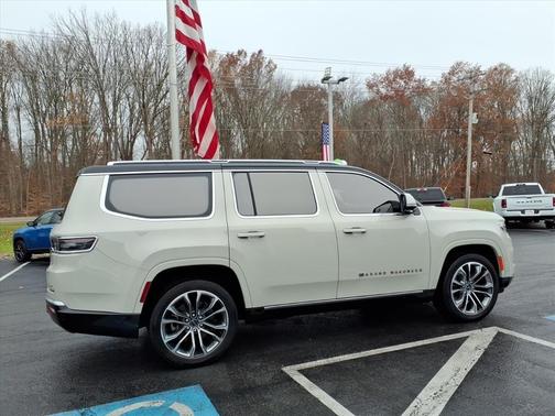 2022 Jeep Grand Wagoneer Series III
