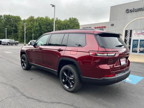 2025 Jeep Grand Cherokee L Laredo