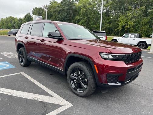 2025 Jeep Grand Cherokee L Laredo