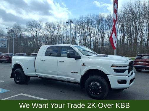 Bright White Clearcoat 2025 RAM 3500 Limited