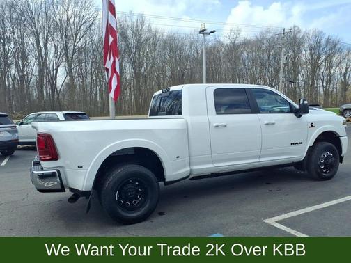 Bright White Clearcoat 2025 RAM 3500 Limited
