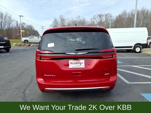 2026 Chrysler Pacifica Pinnacle