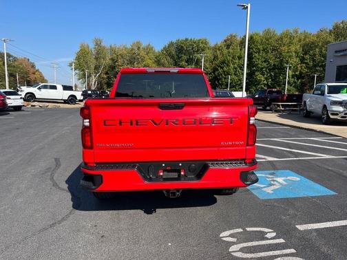 2020 Chevrolet Silverado 1500 Custom