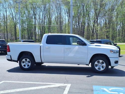 Bright White Clearcoat 2025 RAM 1500 Big Horn/Lone Star