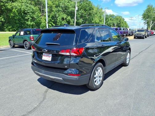 Mosaic Black Metallic 2023 Chevrolet Equinox 1LT