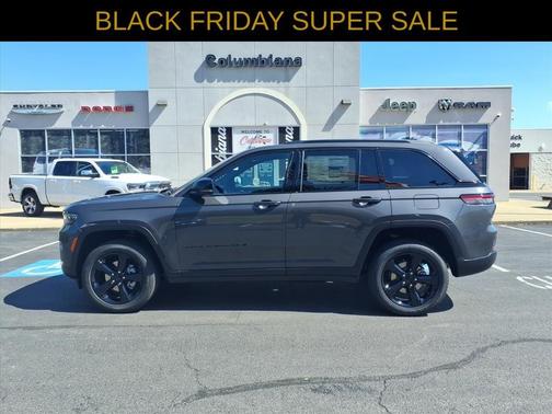 2025 Jeep Grand Cherokee Laredo