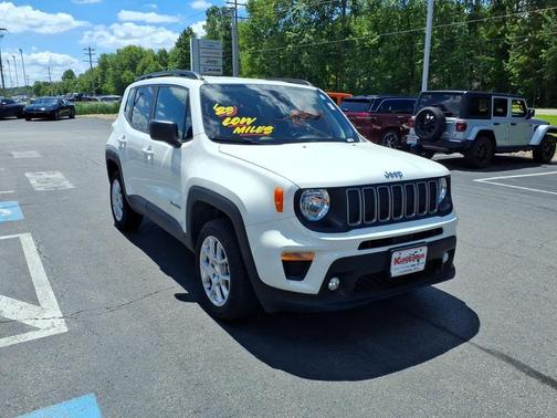Alpine White Clearcoat 2023 Jeep Renegade Latitude