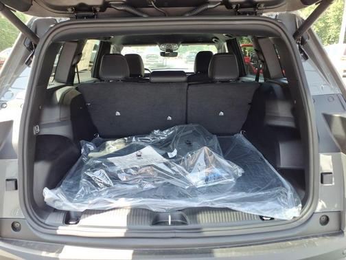 Sting Gray Clearcoat 2026 Jeep Cherokee LAREDO/LIMITED