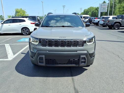 Sting Gray Clearcoat 2026 Jeep Cherokee LAREDO/LIMITED