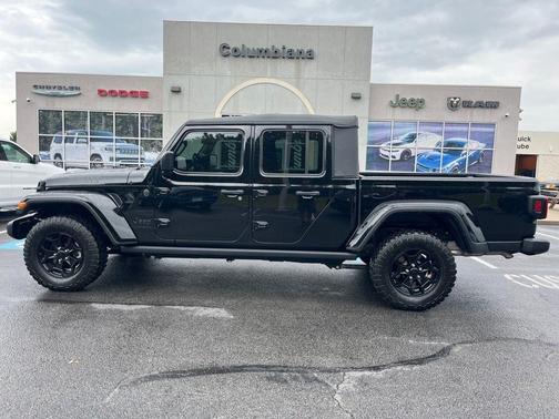 2022 Jeep Gladiator Sport