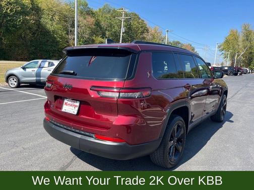 2022 Jeep Grand Cherokee L Laredo