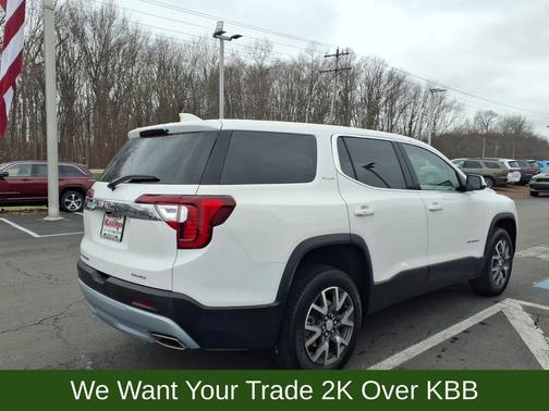 Summit White 2023 GMC Acadia SLE