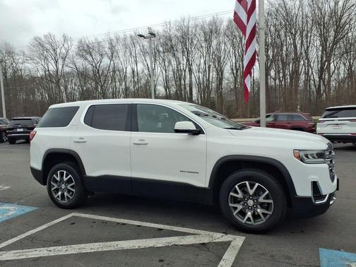 Summit White 2023 GMC Acadia SLE