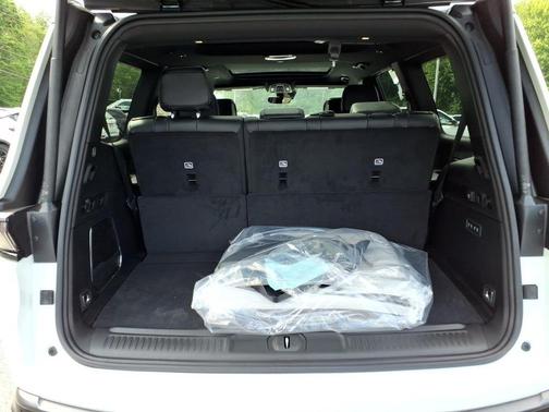 Bright White Clearcoat 2026 Jeep Grand Wagoneer Limited Reserve