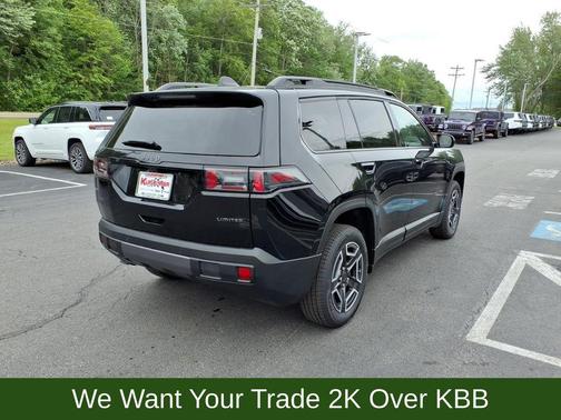 Diamond Black 2026 Jeep Cherokee LAREDO/LIMITED