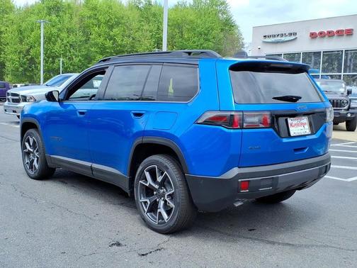 Hydro Blue Pearlcoat 2026 Jeep Cherokee Overland