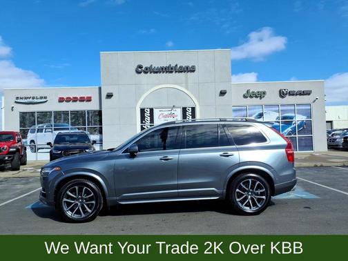 2018 Volvo XC90 T6 Momentum