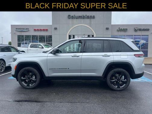 2025 Jeep Grand Cherokee Laredo