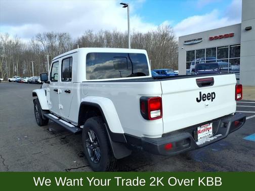 2026 Jeep Gladiator Sport