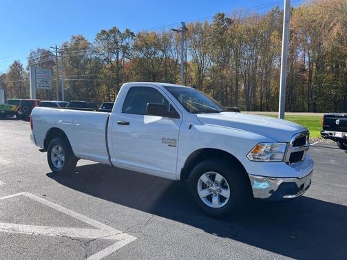 2023 RAM 1500 Classic SLT
