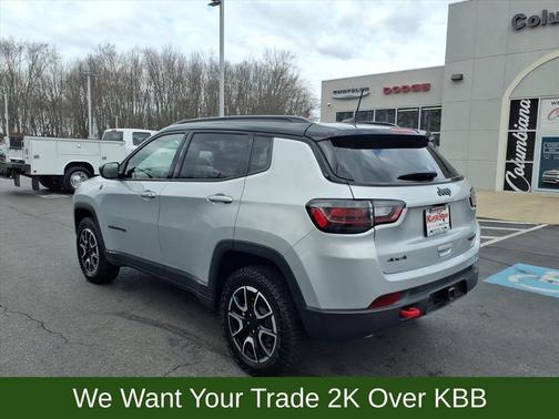 2024 Jeep Compass Trailhawk