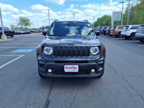 Graphite Gray 2023 Jeep Renegade Altitude
