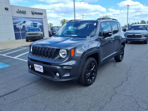 Graphite Gray 2023 Jeep Renegade Altitude