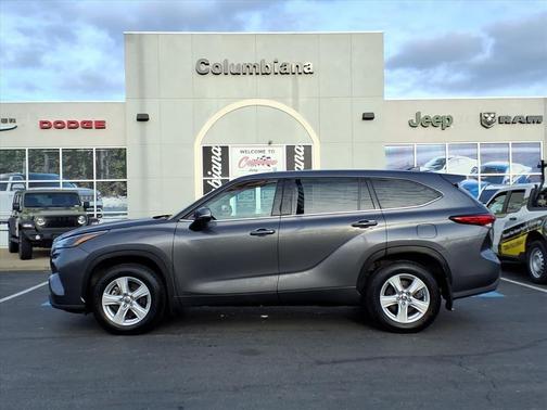 2022 Toyota Highlander LE