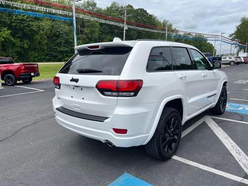 2022 Jeep Grand Cherokee WK Laredo