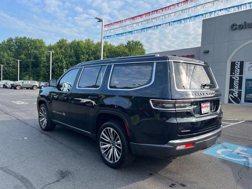 2022 Jeep Grand Wagoneer Series III