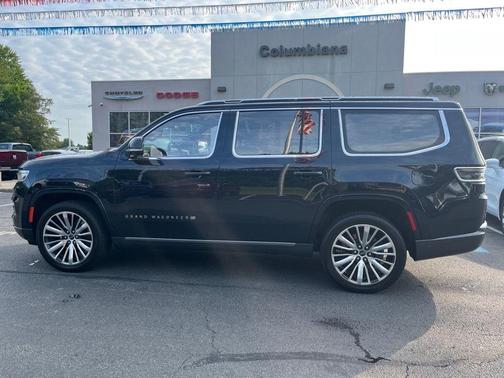 2022 Jeep Grand Wagoneer Series III