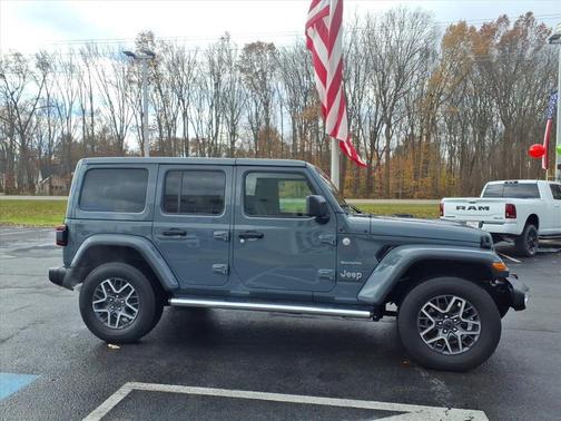 2024 Jeep Wrangler Sahara