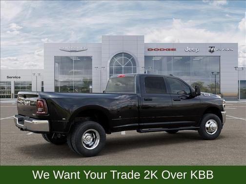 Diamond Black 2026 RAM 3500 Tradesman