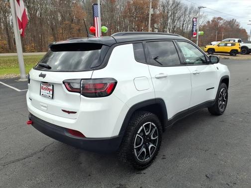 2024 Jeep Compass Trailhawk
