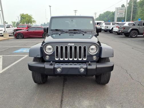 Rhino Clearcoat 2017 Jeep Wrangler Sahara