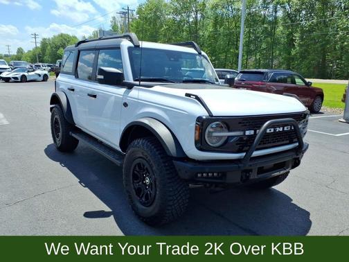 Oxford White 2023 Ford Bronco Wildtrak