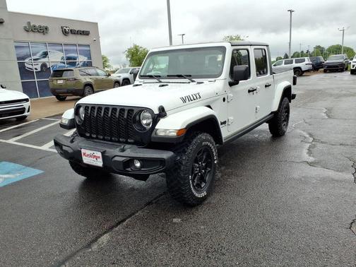 Bright White Clearcoat 2021 Jeep Gladiator Sport