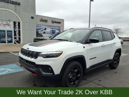 Bright White Clearcoat 2023 Jeep Compass Trailhawk
