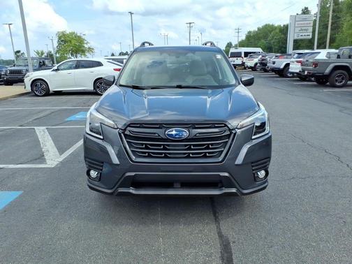 Magnetite Gray Metallic 2024 Subaru Forester Premium