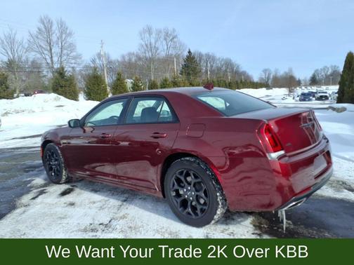 2023 Chrysler 300 Touring L