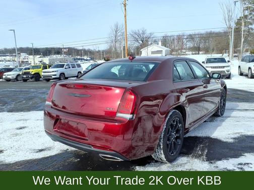 2023 Chrysler 300 Touring L