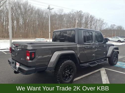 2022 Jeep Gladiator Sport