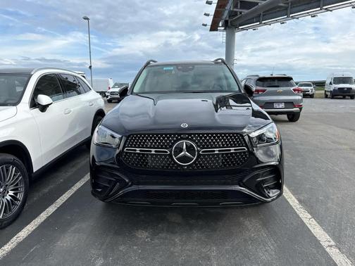 Black 2026 Mercedes-Benz GLE 450 4MATIC