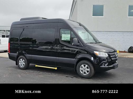 2025 Mercedes-Benz Sprinter 2500 144 WB Standard Roof Passenger