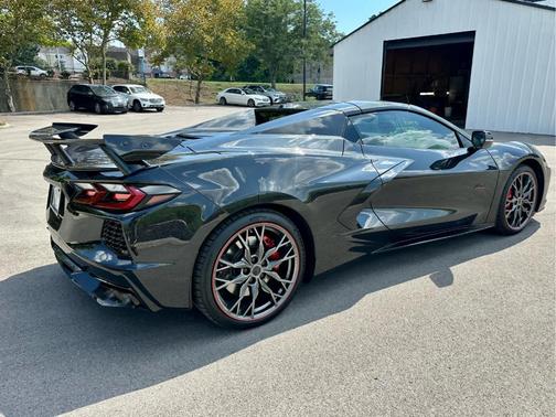 Carbon Flash Metallic 2023 Chevrolet Corvette Stingray w/3LT