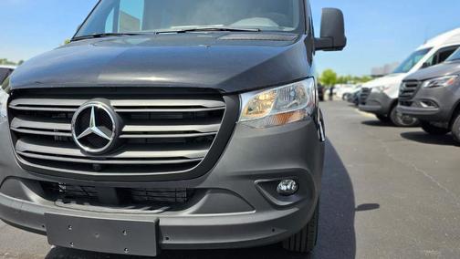 2024 Mercedes-Benz Sprinter 2500 144 WB Standard Roof Passenger