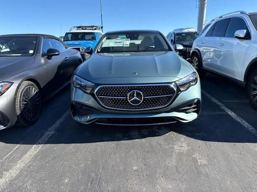 Verde 2026 Mercedes-Benz E-Class E 450 4MATIC