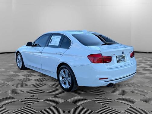 2017 BMW 330 i xDrive