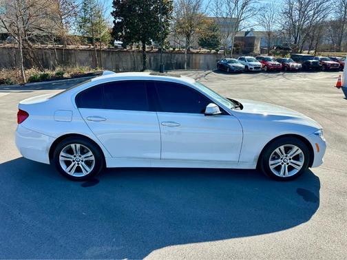 2017 BMW 330 i xDrive